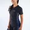Midnight Wave Short-Sleeve Rashguard (Women) Photo 2